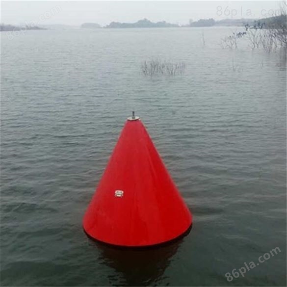 重点水源地保护区拦截船只警示浮标